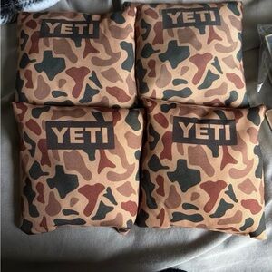 Yeti Camouflage Cornhole Bags in Brown, Tan & Green - Set of 4